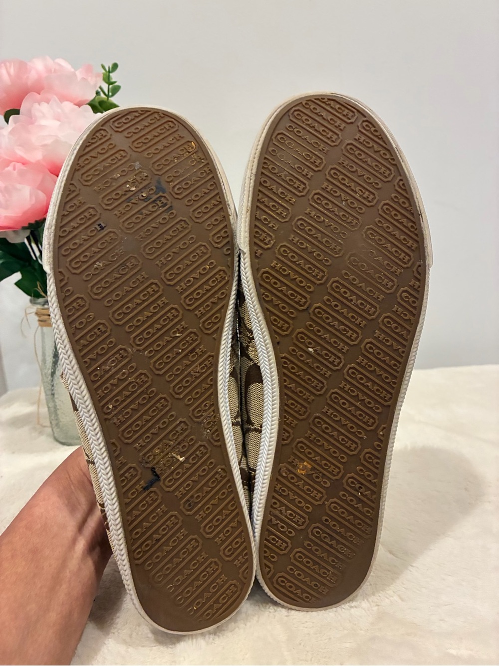 Coach Katie Tan/Brown Signature Slip-On Sneakers size 8 - Picture 6 of 8